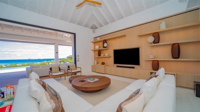Luxury Villa Photo #22