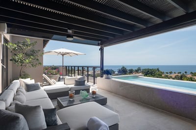Luxury Villa Photo #8
