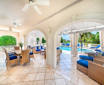 Luxury Villa Photo #4