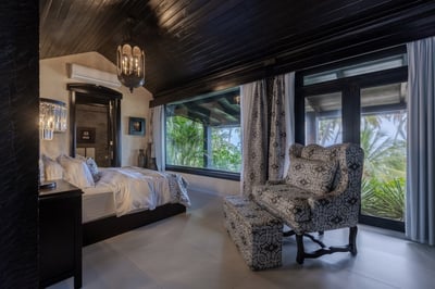 Luxury Villa Photo #81