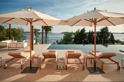 Luxury Villa Photo #18