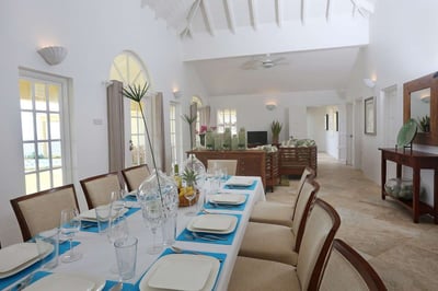 Luxury Villa Photo #8