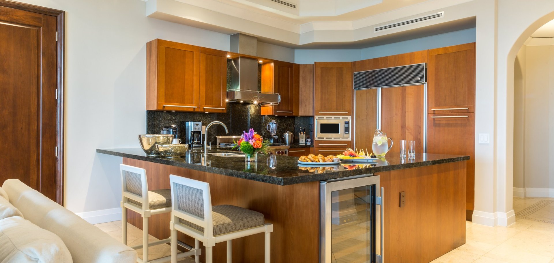 Estate 4 BDM Beach Level Residence - 3