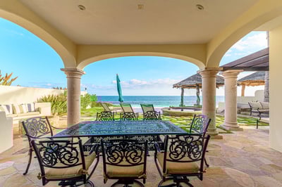 Luxury Villa Photo #7
