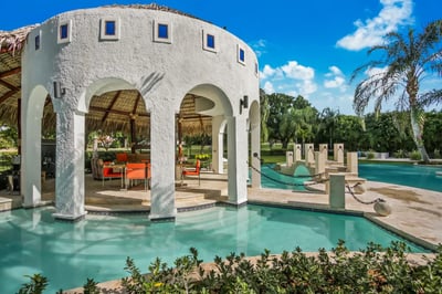 Luxury Villa Photo #9