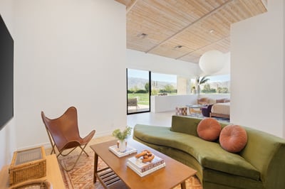 Luxury Villa Photo #32