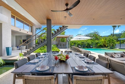 Luxury Villa Photo #18
