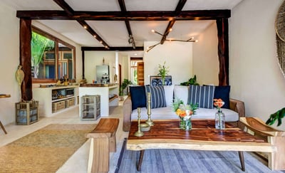 Luxury Villa Photo #30