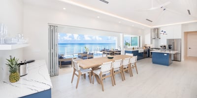 Luxury Villa Photo #15