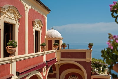 Luxury Villa Photo #3