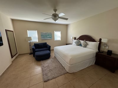 Luxury Villa Photo #9
