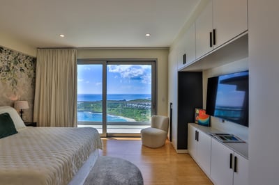 Luxury Villa Photo #34