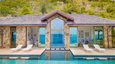Luxury Villa Photo #2