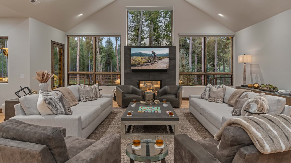Gorgeous, modern great room with a see-through fireplace! - Image 9