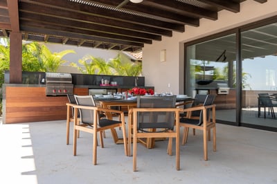 Luxury Villa Photo #8