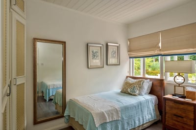 Luxury Villa Photo #28