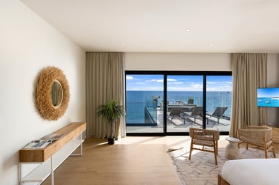 Luxury Villa Photo #26