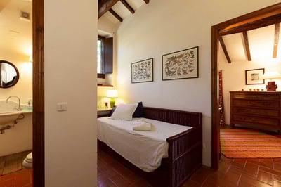 Luxury Villa Photo #31