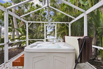 Luxury Villa Photo #8