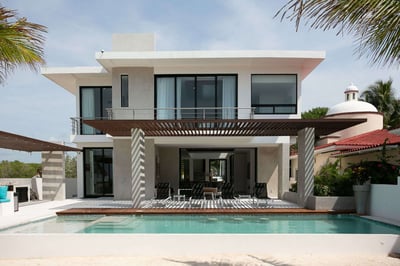 Luxury Villa Photo #2