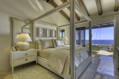 Luxury Villa Photo #42