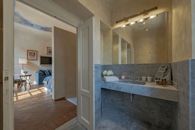 Luxury Villa Photo #16