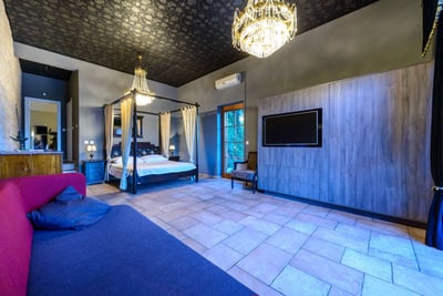 Luxury Villa Photo #27