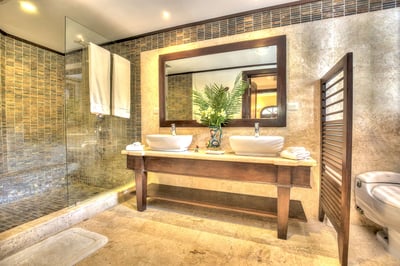 Luxury Villa Photo #30