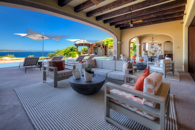 Luxury Villa Photo #9