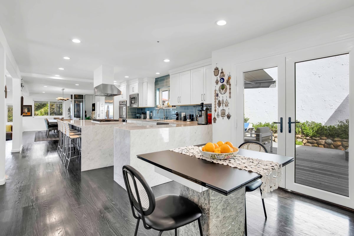 The Artist’s Summit