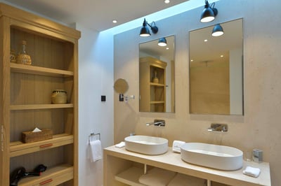 Luxury Villa Photo #47