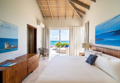 Luxury Villa Photo #10