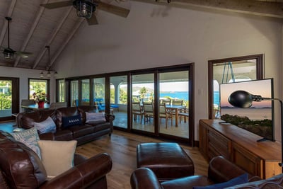Luxury Villa Photo #5