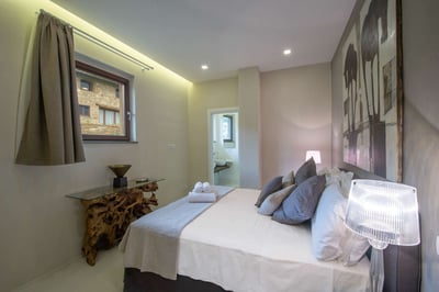 Luxury Villa Photo #12