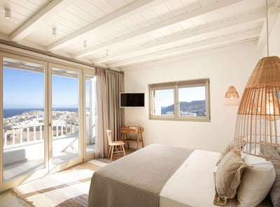 Luxury Villa Photo #17