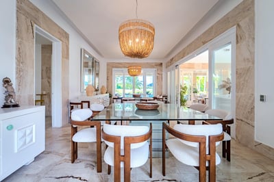 Luxury Villa Photo #12