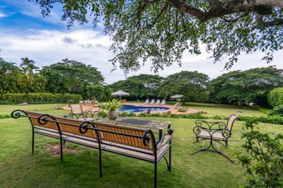 Luxury Villa Photo #6