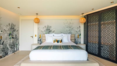 Luxury Villa Photo #50