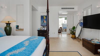 Luxury Villa Photo #56