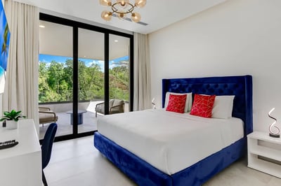 Luxury Villa Photo #51