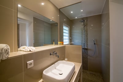 Luxury Villa Photo #37