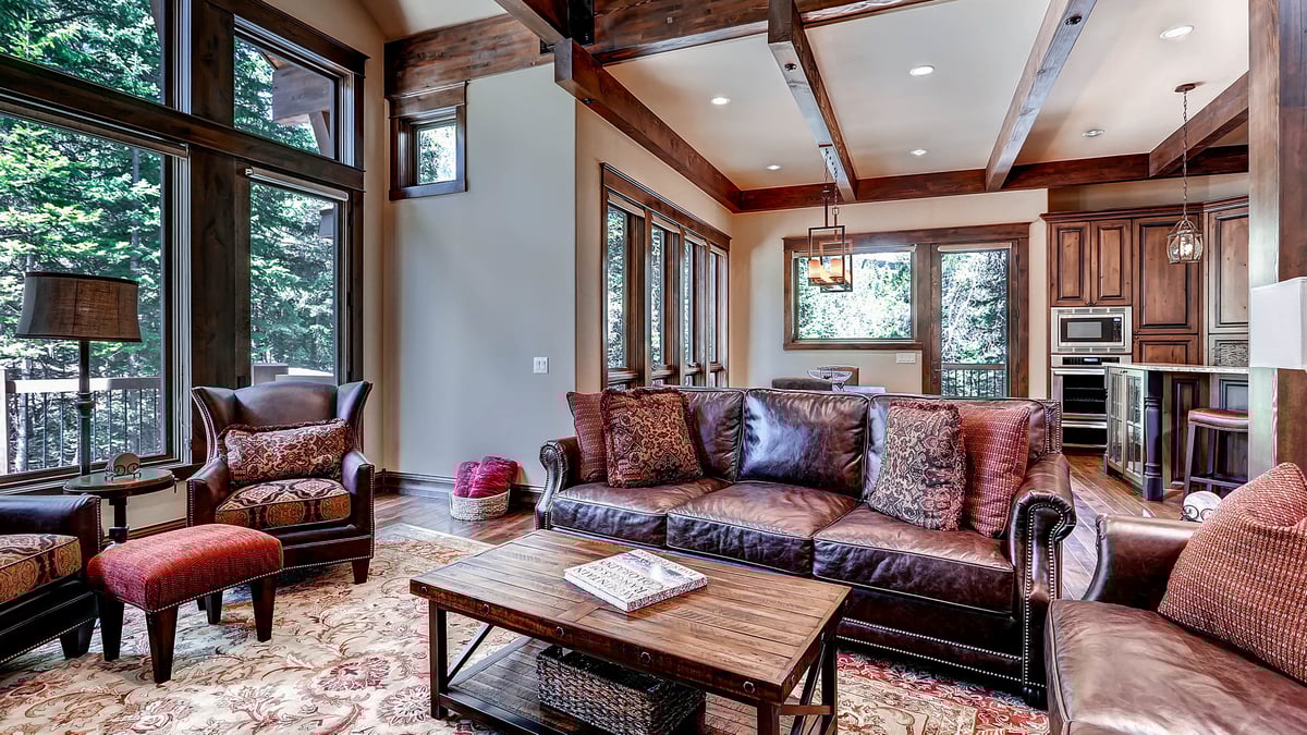 Rocky Mountain Lodge