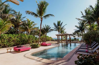 Luxury Villa Photo #4