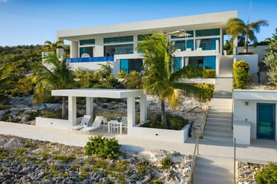 Luxury Villa Photo #2