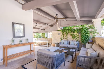 Luxury Villa Photo #8