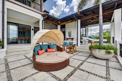 Luxury Villa Photo #7