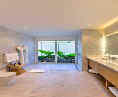 Luxury Villa Photo #32