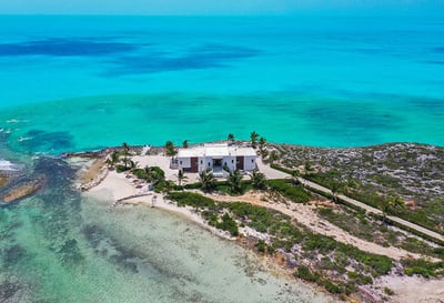 Luxury Villa Photo #2