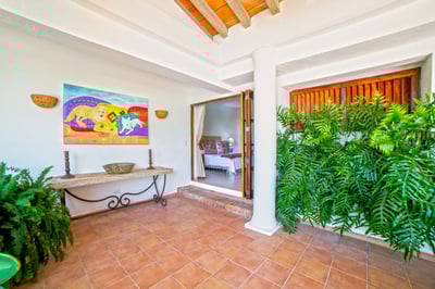 Luxury Villa Photo #21