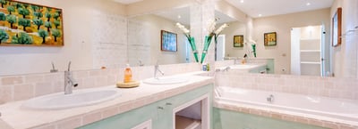 Luxury Villa Photo #27